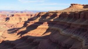 Read more about the article Searching for the hidden rainbow canyons in Utah’s Badlands.