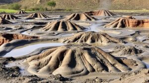 Read more about the article Investigating the unique mud volcanoes of Azerbaijan, where cryptic gas emissions ignite ancient tales.