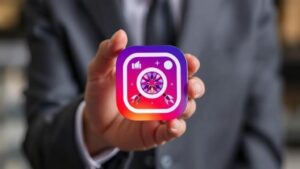 Read more about the article Social Media Sales: Using Platforms Like Instagram to Market Rare Gems