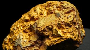 Read more about the article Meteorite Gold: Discovering Precious Metals in Space Rock Fragments