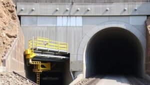 Read more about the article How to Secure Tunnel Junctions With Steel Sets and Reinforced Concrete